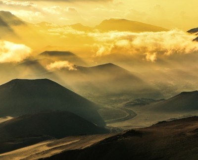 Haleakala-Crater-Cinder-Cones-at-Sunrise-img