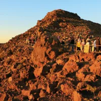 Haleakala-Crater-Sunrise-Visitors-tour-maui