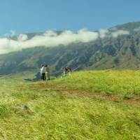 Kaupo-Visitors-at-Overlook-tour-maui-img